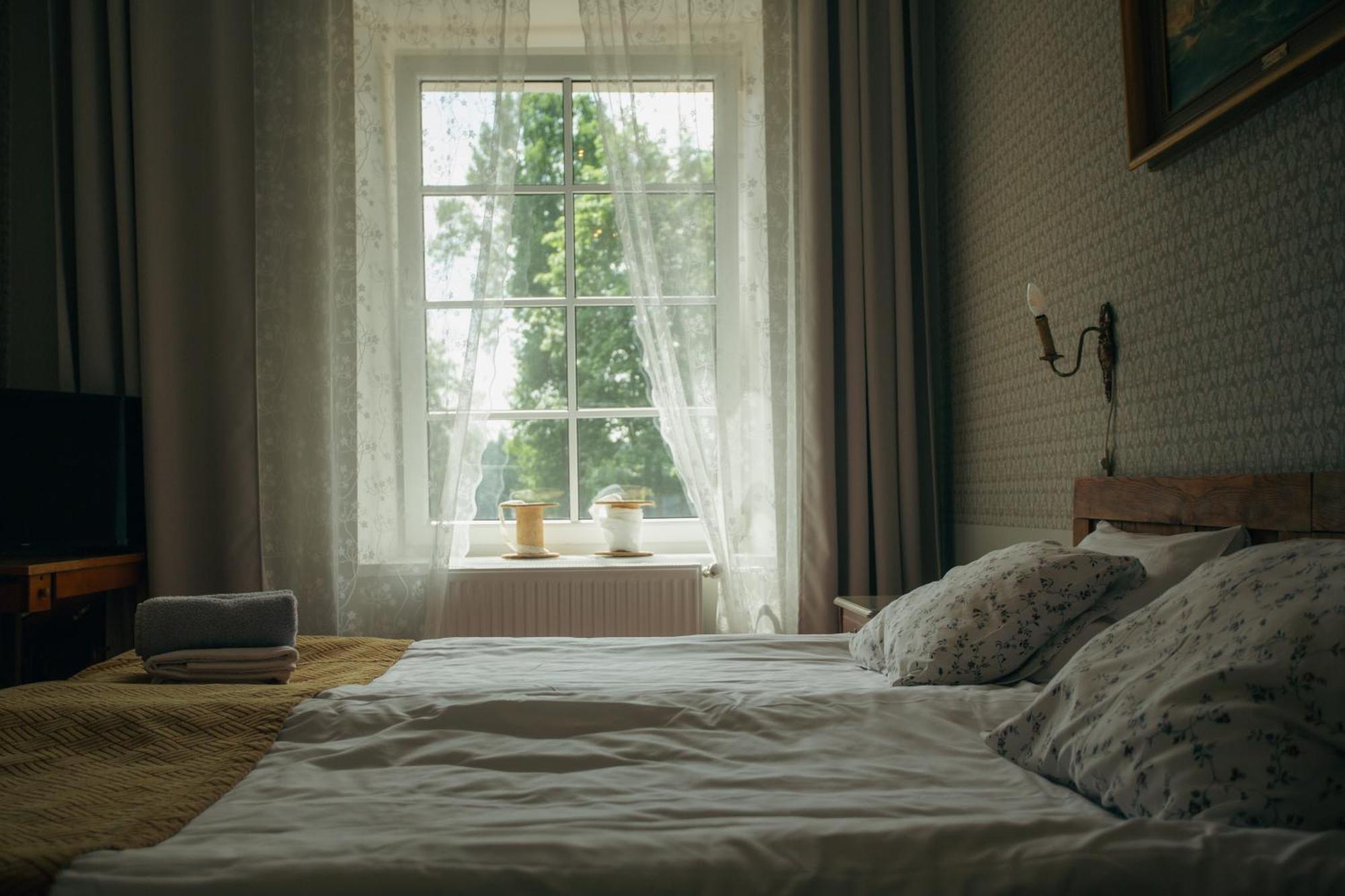 Guesthouse Kadrina Mois Екстериор снимка