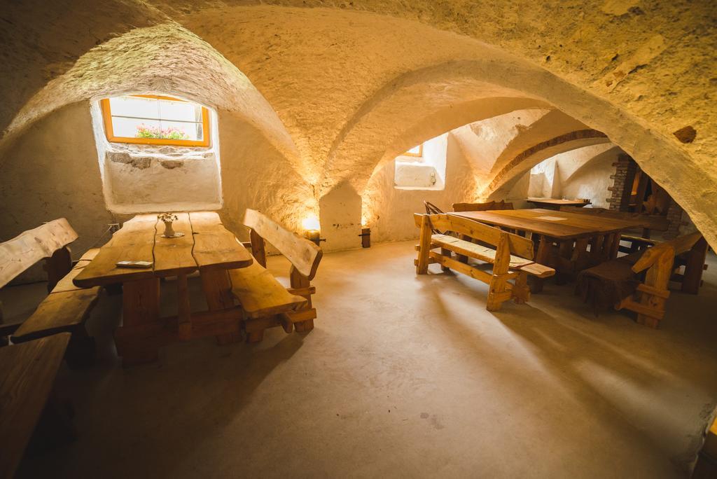 Guesthouse Kadrina Mois Екстериор снимка